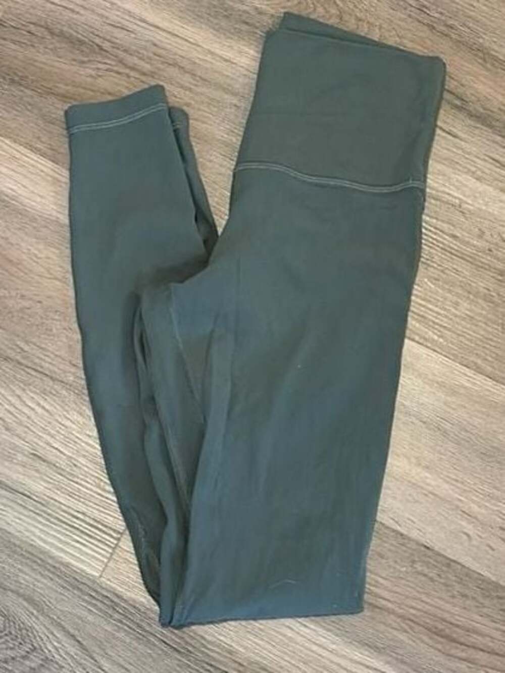 Lululemon Wunder Train High-Rise Crops 21" Size 6 Tidewater Teal